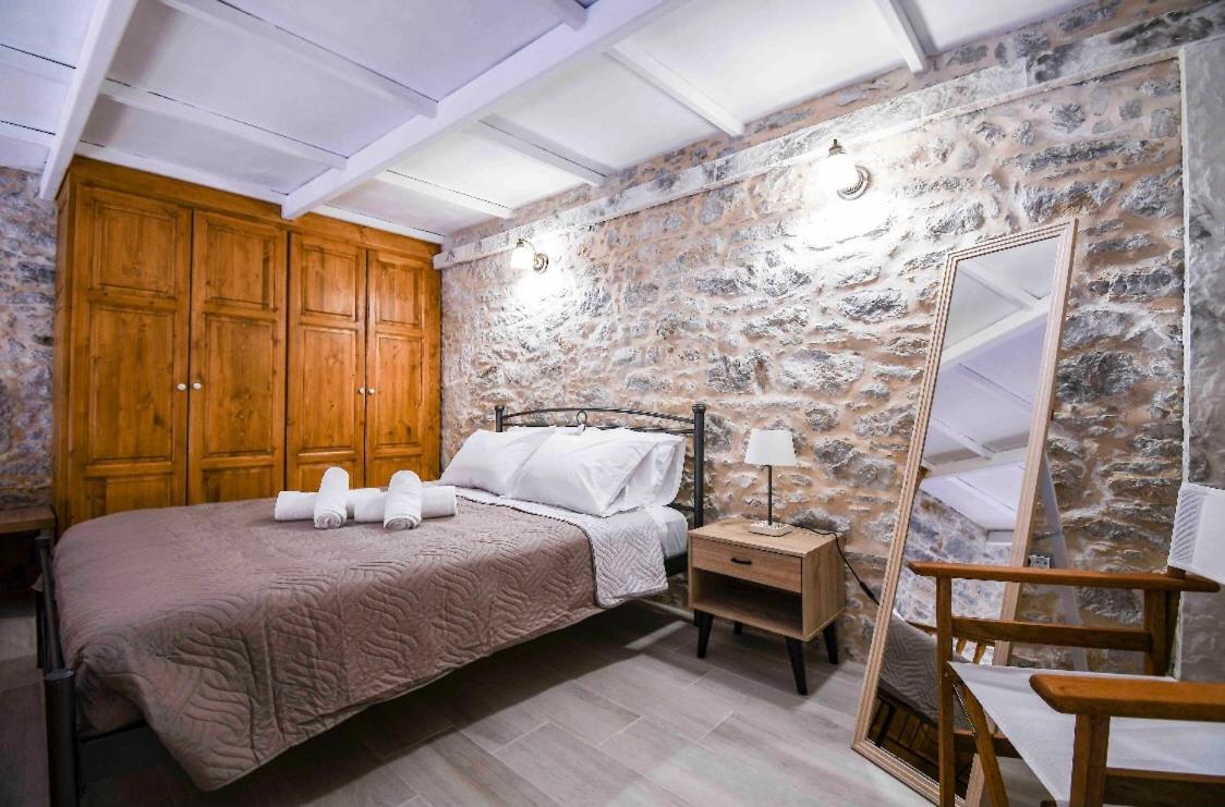 Stone Living Stone apartment in Symi  Esterno foto