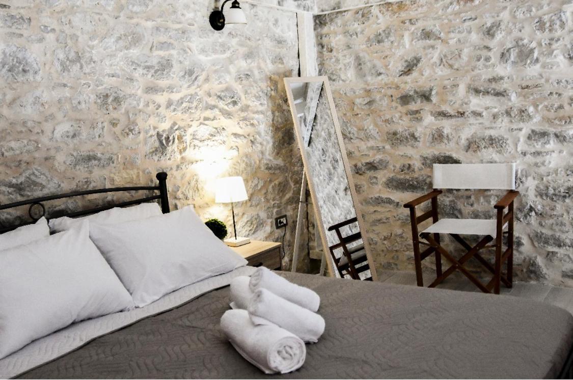 Stone Living Stone apartment in Symi  Esterno foto
